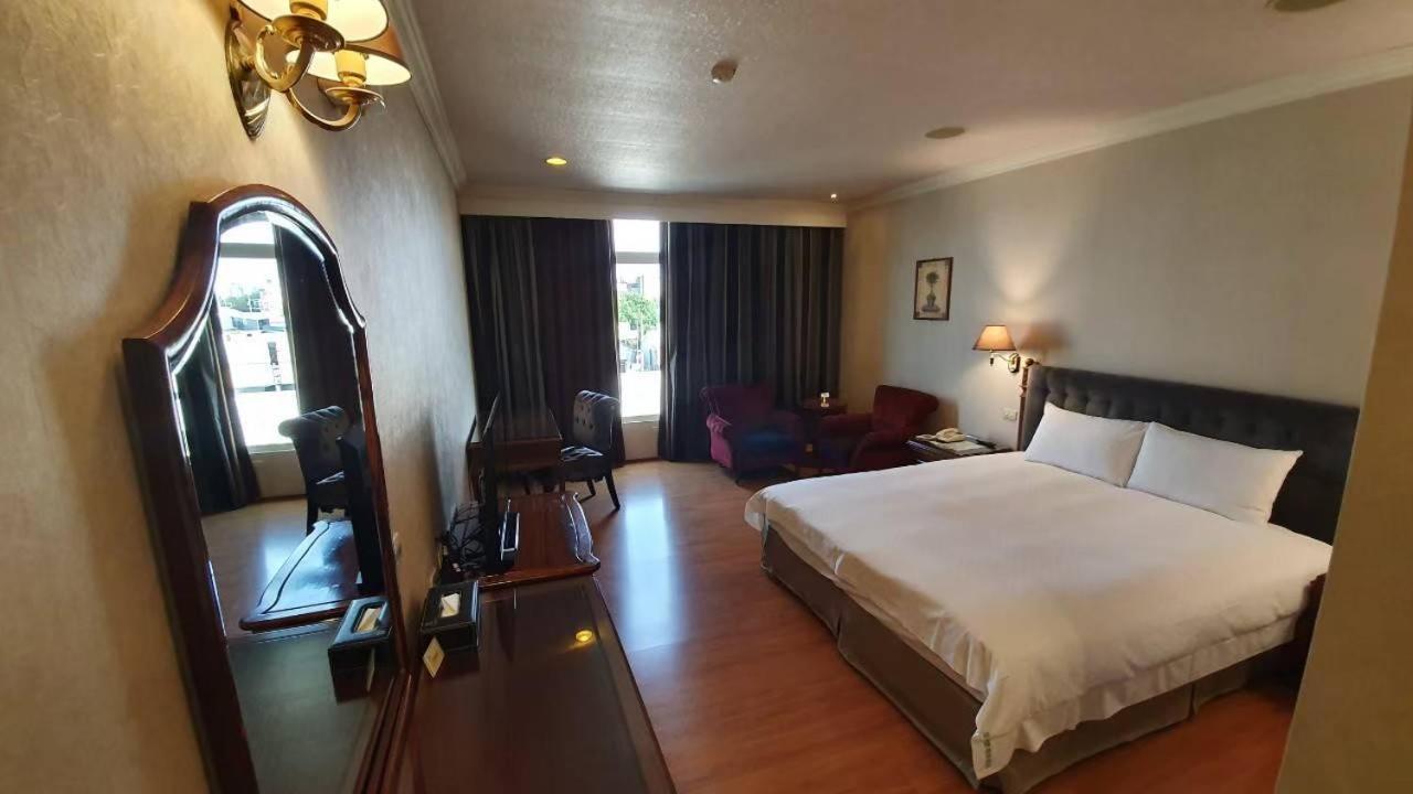 Chia Shih Pao Hotel Tajan Kültér fotó