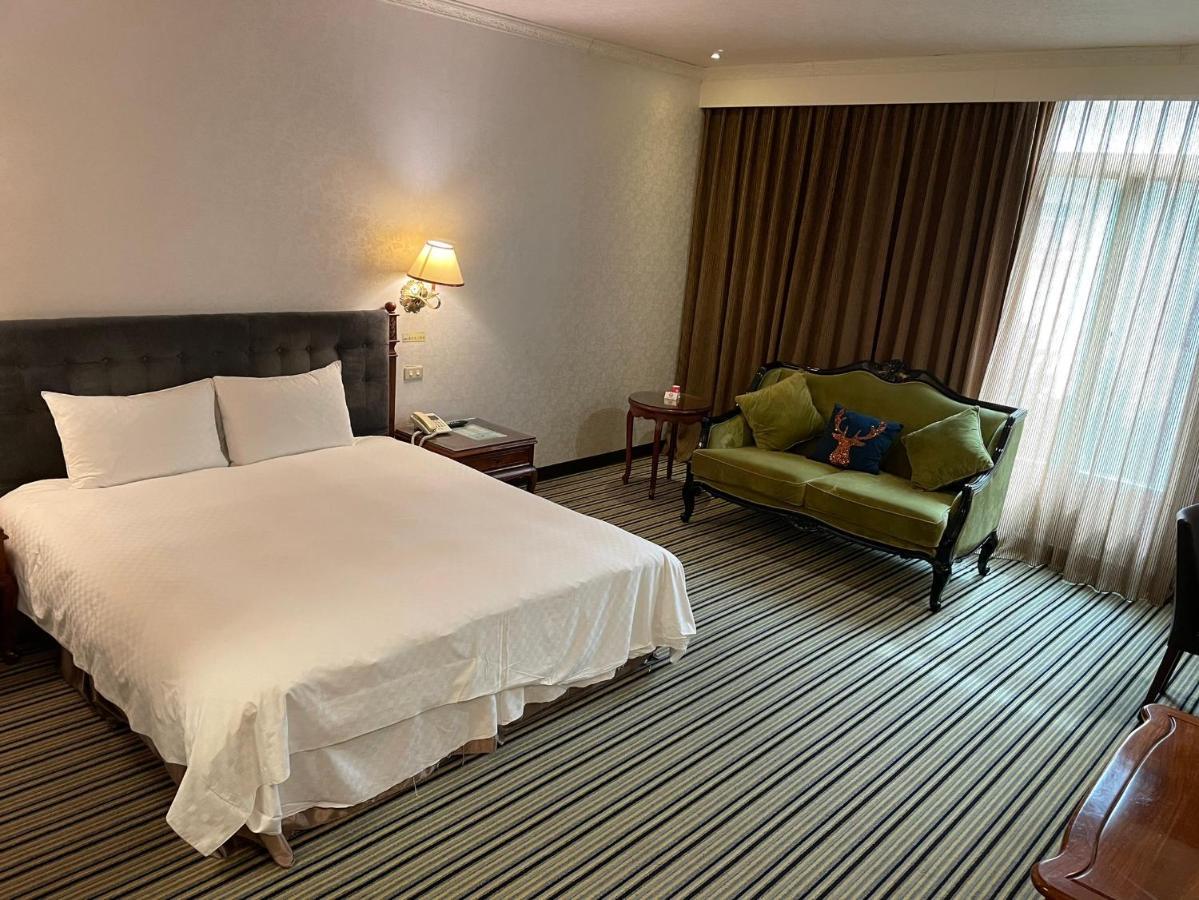 Chia Shih Pao Hotel Tajan Kültér fotó
